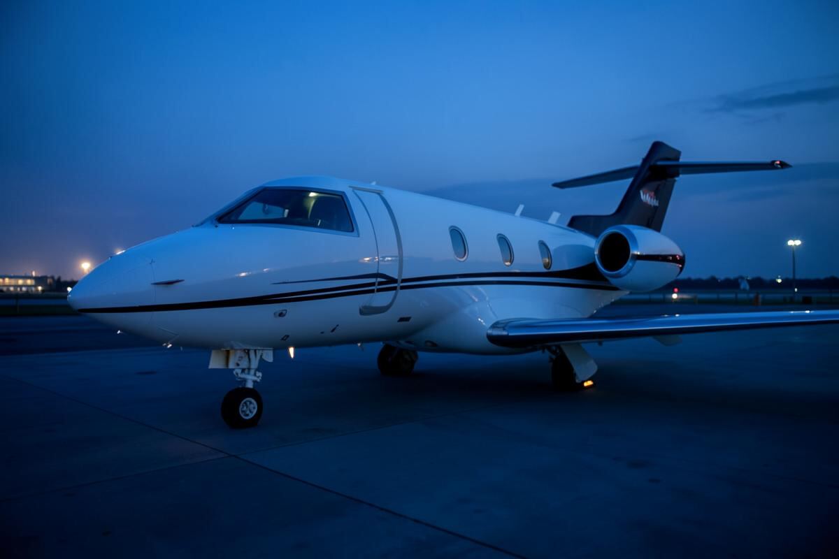 Super Midsize Jets